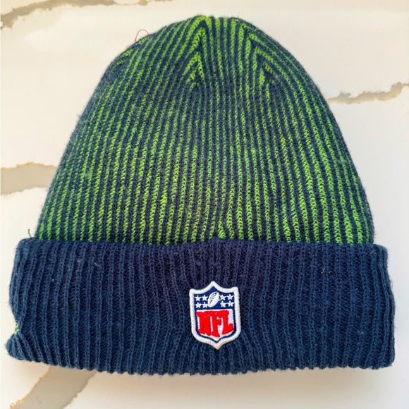 Seahawks Beanie - Picture 3 of 3